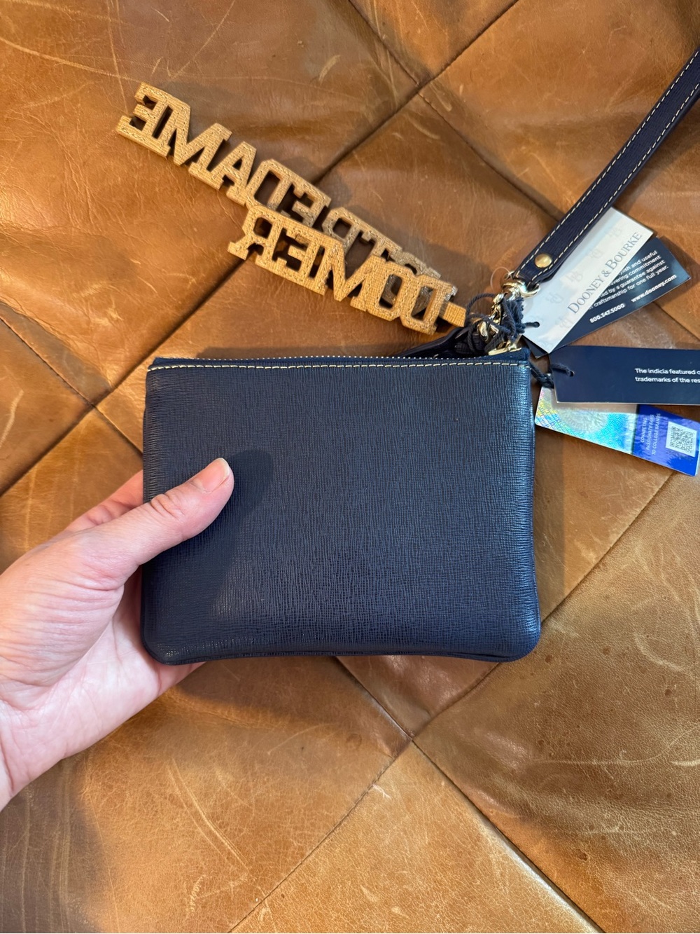 Dooney and Bourke clutch/purse/wallet NWT - Picture 2 of 8